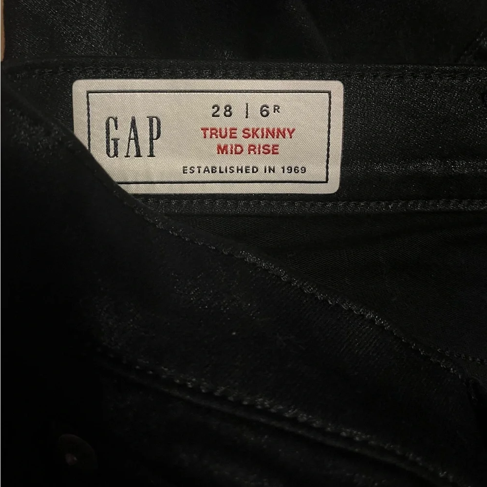 GAP Mid Rise Foil Vintage Slim Jeans - Picture 3 of 5